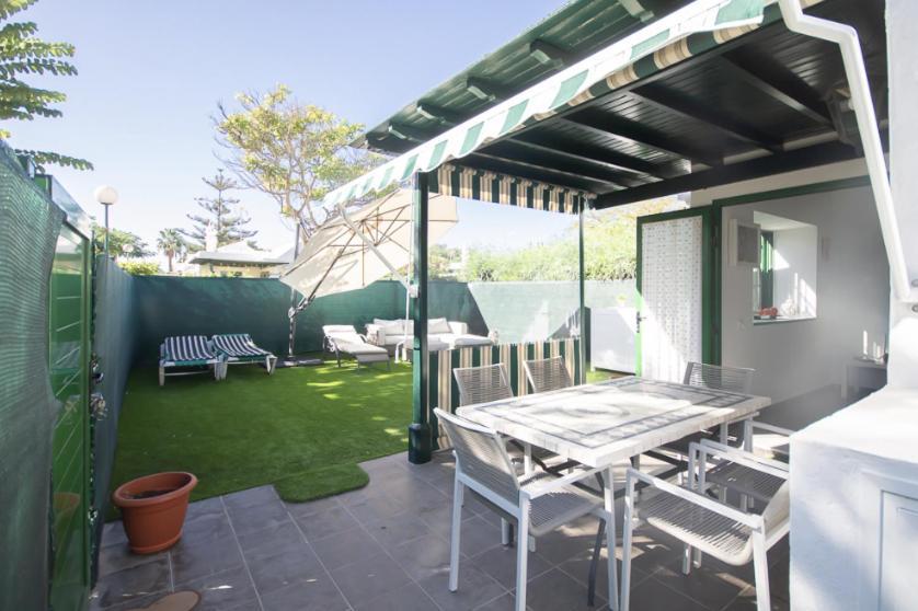 Charming Bungalow With Private Garden マスパロマス エクステリア 写真